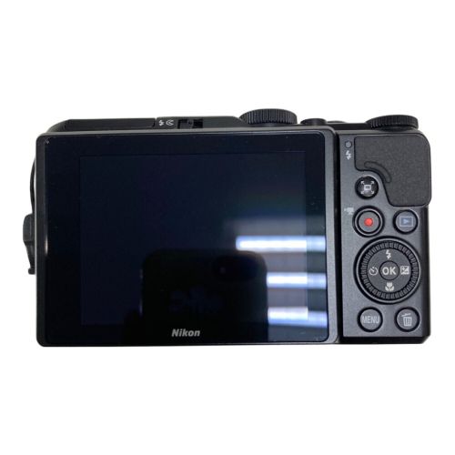 Nikon (ニコン) コンパクトデジタルカメラ COOLPIXA900