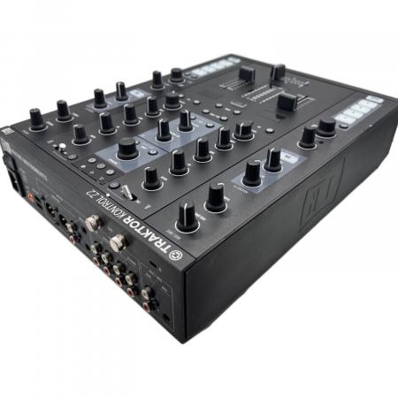 TRAKTOR (ネイティブインストゥルメンツ) ミキサー KONTROL Z2