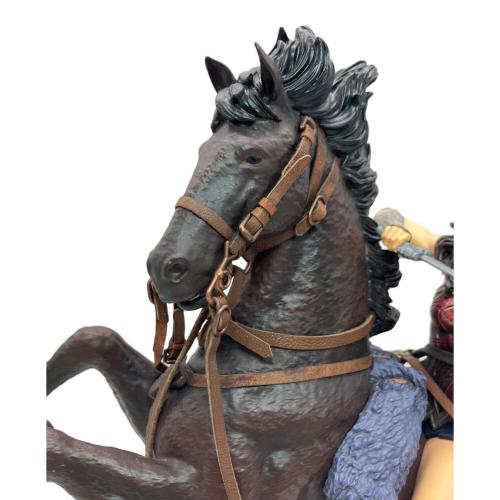 ワンダーウーマンDX 1/10 フィギュア 箱無 右後ろ脚補修跡有