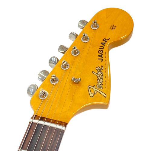 FENDER USA (フェンダーＵＳＡ) エレキギター ハードケース付 Jaguar American Vintage ’62