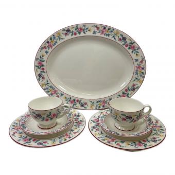 ROYAL ALBERT (ロイヤルアルバート) カップ&ソーサー&プレートセット マーガレット