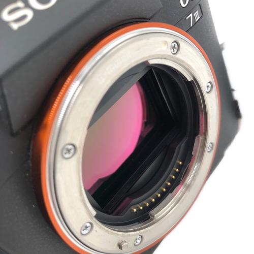 SONY ミラーレスデジタル一眼カメラ α7 III ボディのみ