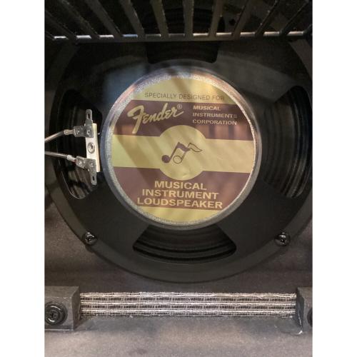 FENDER JAPAN (フェンダージャパン) ギターコンボアンプ VibroChamp XD 中国製