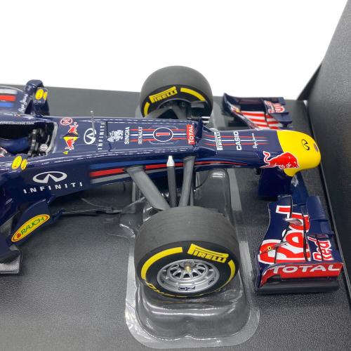 MINICHAMPS (ミニチャンプス) ダイキャストカー Red Bull Racing Renault RB8 Sebastian vettel 2012 1:18