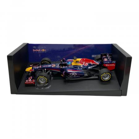 Infiniti ミニカー Red Bull Racing RB9 SEVASTIAN VETTEL 2013