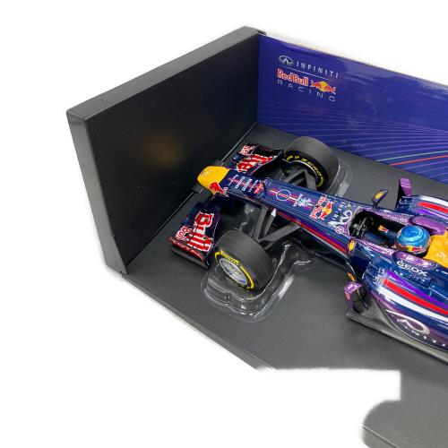 Infiniti ミニカー Red Bull Racing RB9 SEVASTIAN VETTEL 2013