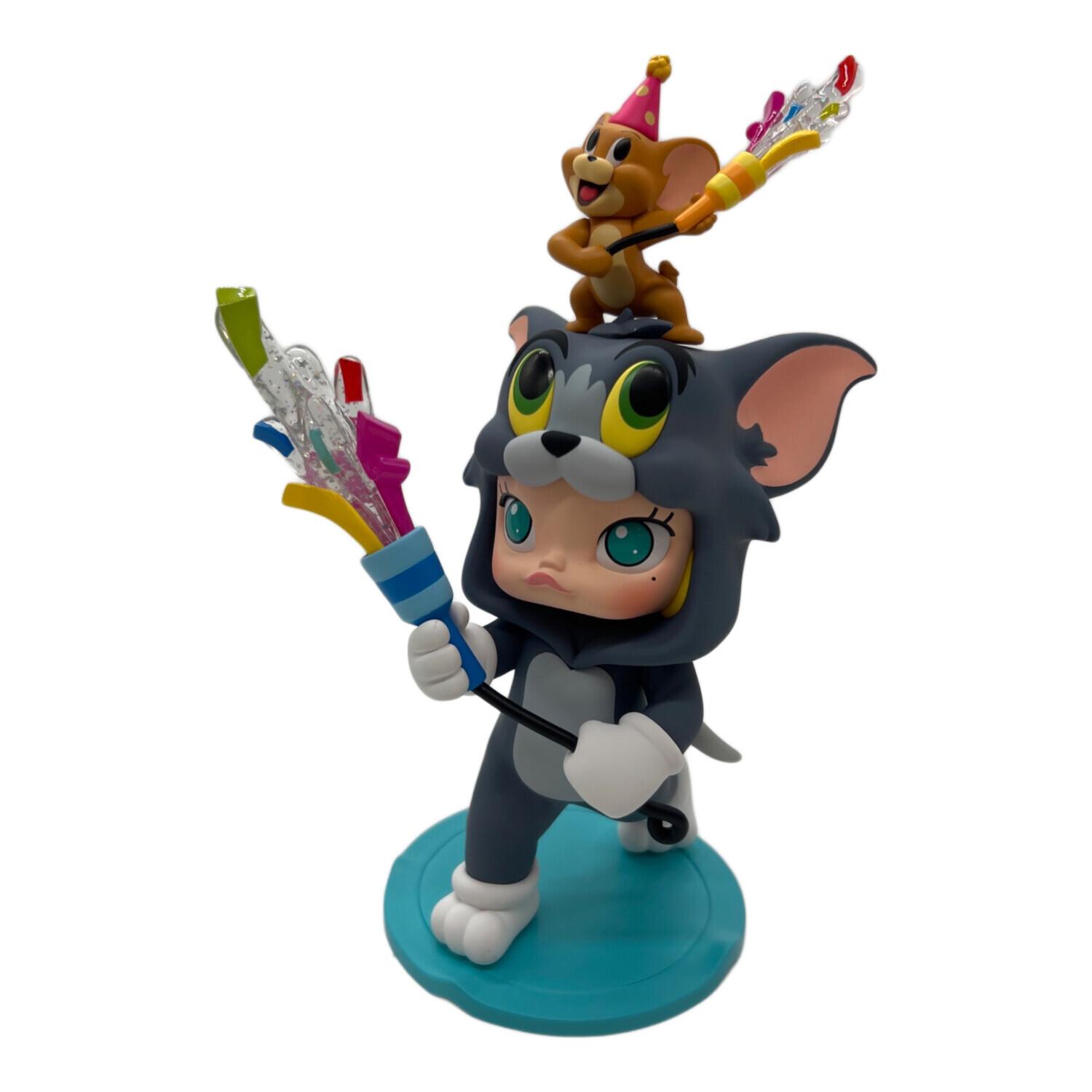 デザイナーズトイ 末那末匠 ポップマート  Molly フィギュア A MOLLY: ポップマートのマストハブフィギュア