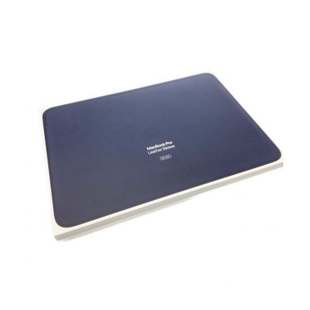 Apple (アップル) MacBook Pro Leather Sleeve 16インチ