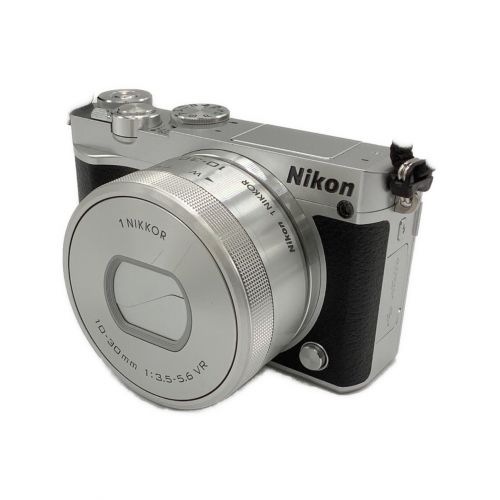 Nikon (ニコン) ミラーレス一眼カメラ J5｜トレファクONLINE