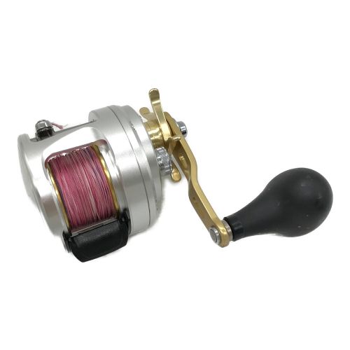 SHIMANO (シマノ) リール 800F