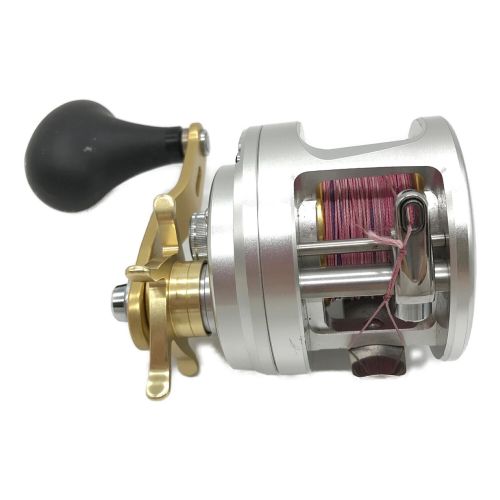 SHIMANO (シマノ) リール 800F