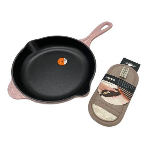 LE CREUSET (ルクルーゼ) ホーロースキレット 20㎝ ピンク 箱付き