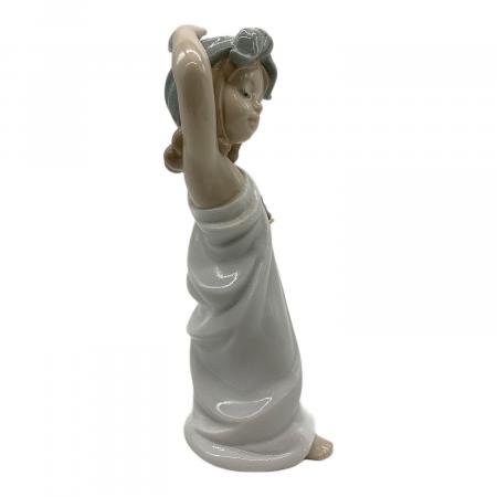 LLADRO (リヤドロ) フィギュリン バスタイム 親指欠損有｜トレファクONLINE