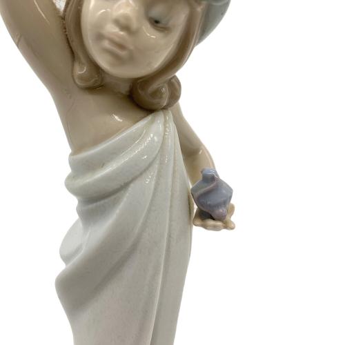 LLADRO (リヤドロ) フィギュリン バスタイム 親指欠損有
