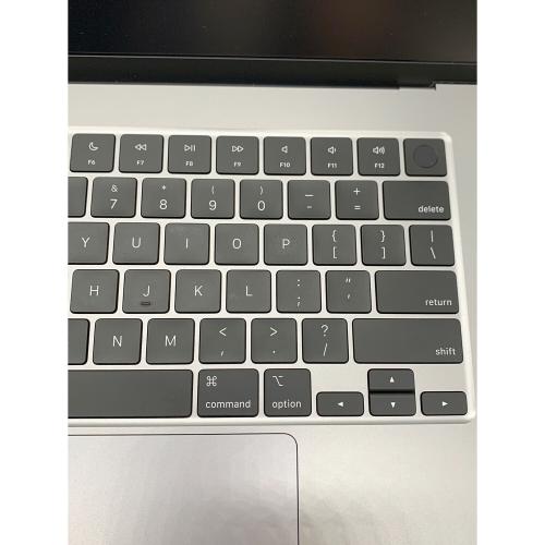 Apple (アップル) MacBook Air A3114 15インチ Mac OS CPU:M3 メモリ:16GB SSD:512GB