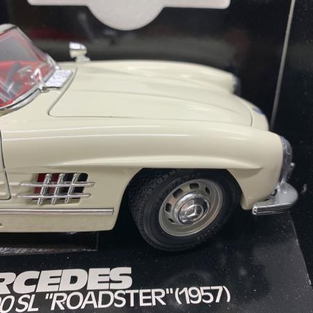 burago (ブラーゴ) モデルカー イタリア製 現状品 メルセデス ベンツ
