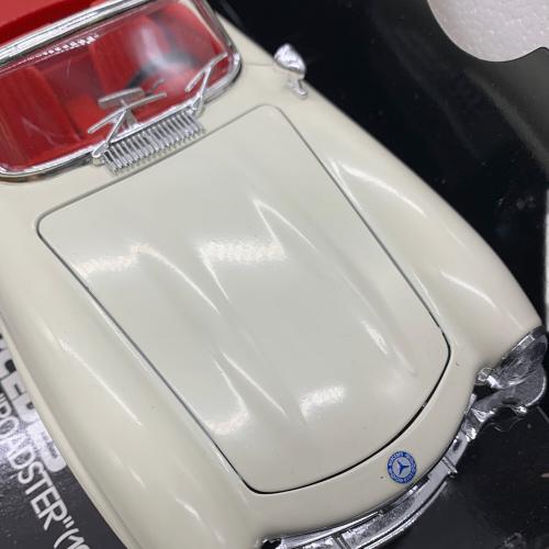 burago (ブラーゴ) モデルカー イタリア製 現状品 メルセデス ベンツ 300SL 1/18