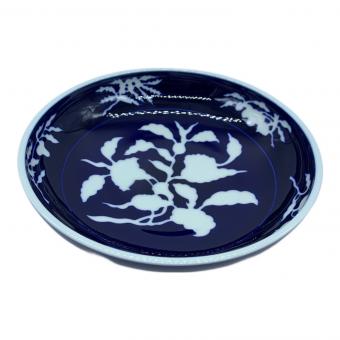 深川製磁 (フカガワセイジ) 盛鉢 草花折枝白抜紋