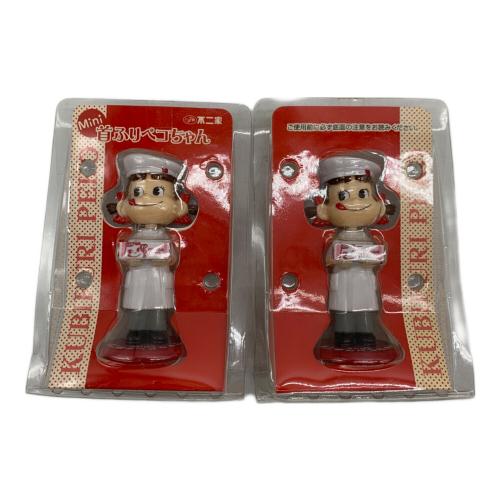 ミニ首振り人形 ペコちゃん 人形