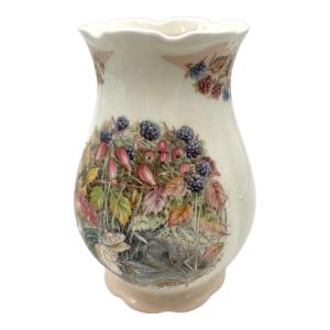 ROYAL DOULTON (ロイヤルドルトン) 花瓶 秋