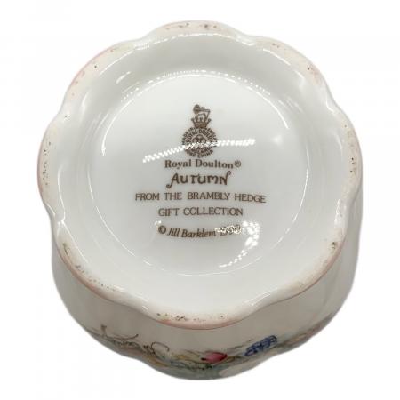 ROYAL DOULTON (ロイヤルドルトン) 花瓶 秋｜トレファクONLINE