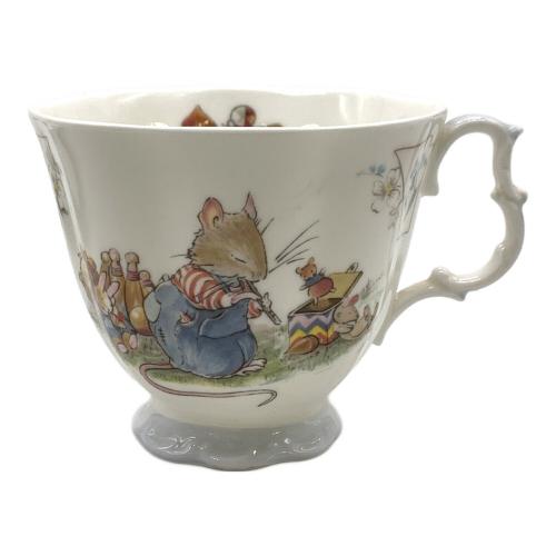 ROYAL DOULTON (ロイヤルドルトン) カップ&ソーサー THE BIRRTHDAY