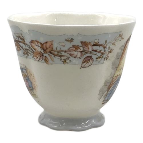 ROYAL DOULTON (ロイヤルドルトン) カップ&ソーサー WINTER