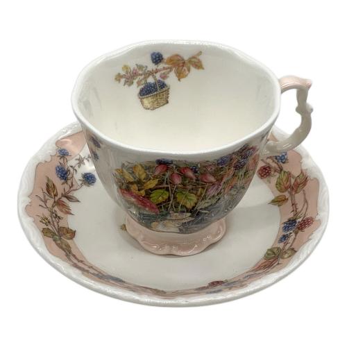 ROYAL DOULTON (ロイヤルドルトン) カップ&ソーサー AUTUMN