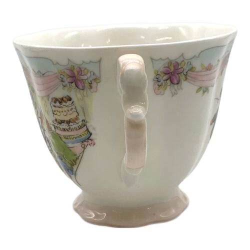 ROYAL DOULTON (ロイヤルドルトン) カップ&ソーサー THE WEDDING