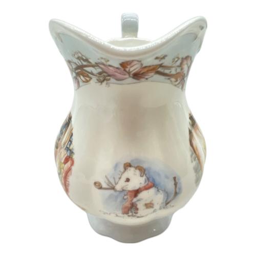 ROYAL DOULTON (ロイヤルドルトン) クリーマー WINTER