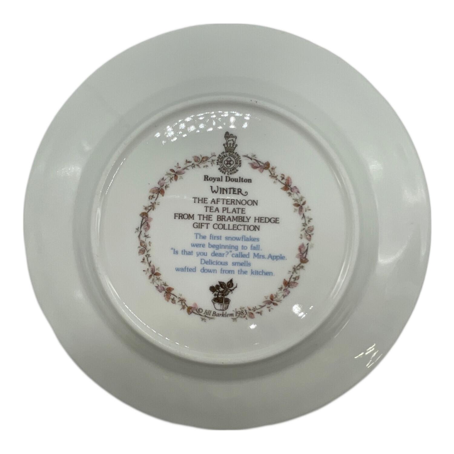 ROYAL DOULTON (ロイヤルドルトン) ラウンドプレート 春～冬 4枚セット