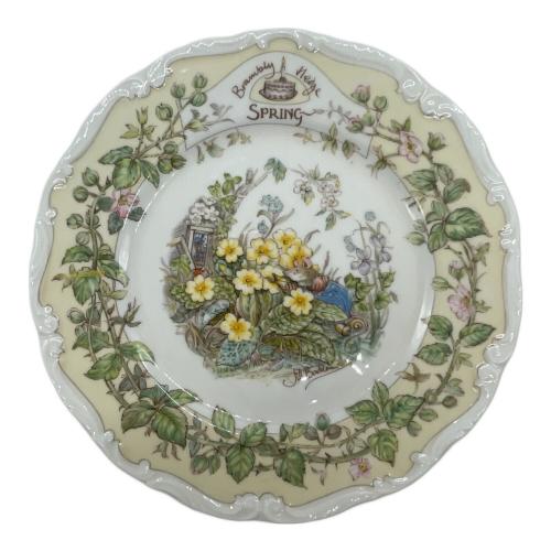 ROYAL DOULTON (ロイヤルドルトン) ラウンドプレート 春～冬 4枚セット