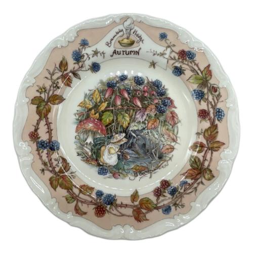 ROYAL DOULTON (ロイヤルドルトン) ラウンドプレート 春～冬 4枚セット