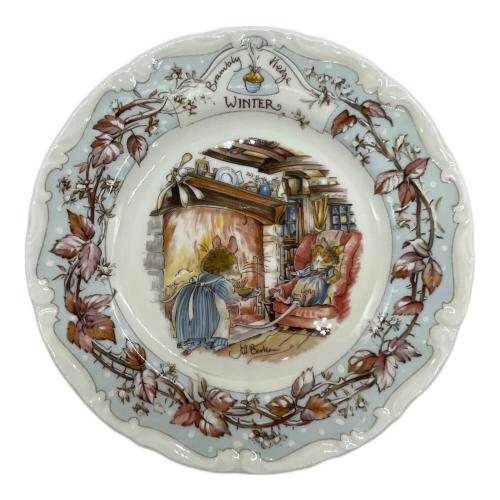 ROYAL DOULTON (ロイヤルドルトン) ラウンドプレート 春～冬 4枚セット