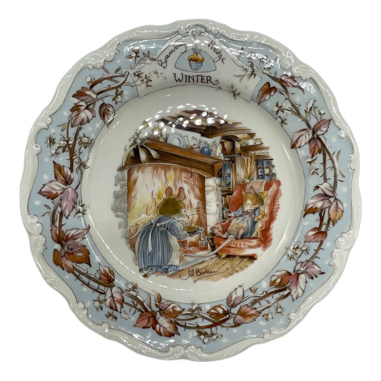 ROYAL DOULTON (ロイヤルドルトン) ラウンドプレートセット 4枚セット