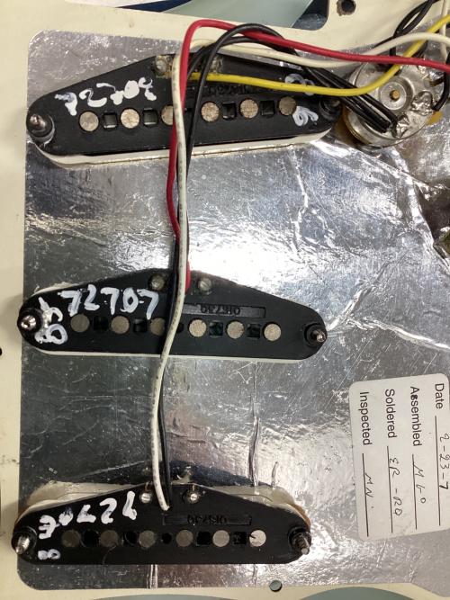 FENDER (フェンダー) エレキギター USA製 @ Π ストラトキャスター Highway One Stratocaster Update 動作確認済み Z6270324