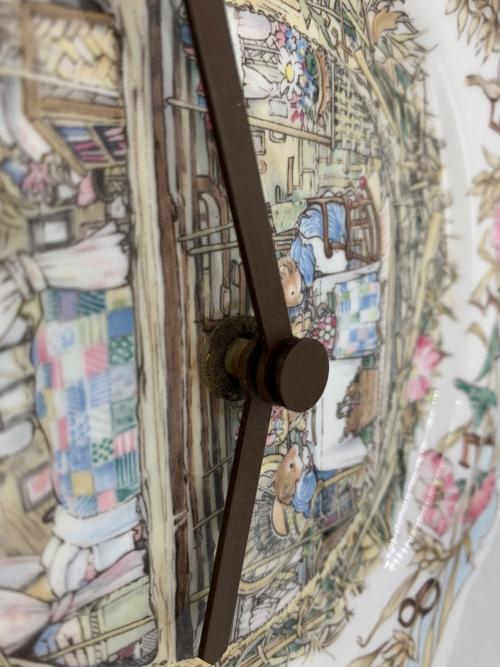 ROYAL DOULTON (ロイヤルドルトン) 掛時計 BRAMBLY HEDGE