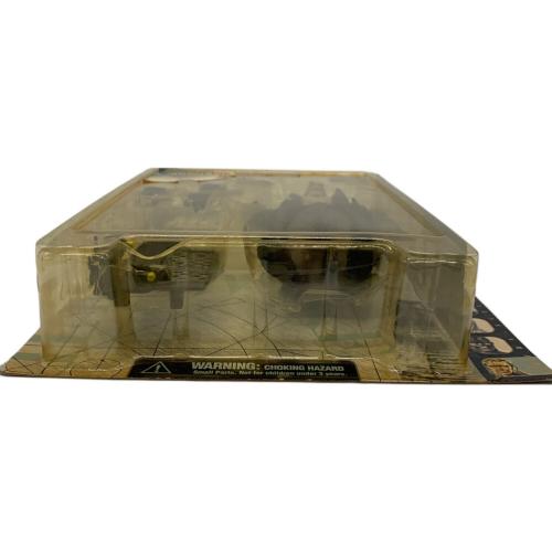 マクファーレントイズ メタルギアソリッド リキッドスネーク フィギュア