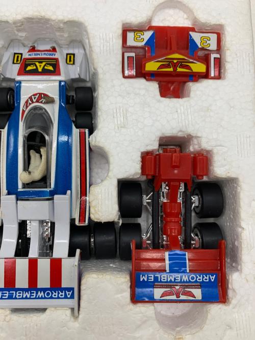 グランプリ鷹 アローエンブレム フィギュア