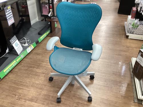 Herman Miller (ハーマンミラー) チェア ミラ2 グリーン×ホワイト