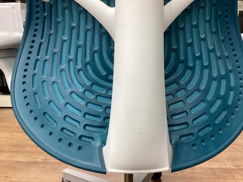 Herman Miller (ハーマンミラー) チェア ミラ2 グリーン×ホワイト