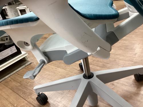 Herman Miller (ハーマンミラー) チェア ミラ2 グリーン×ホワイト