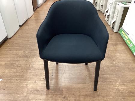 Vitra (ヴィトラ) ソフトシェルチェア ブラック｜トレファクONLINE