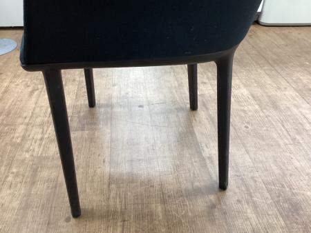 Vitra (ヴィトラ) ソフトシェルチェア ブラック|トレファクONLINE Vitra (ヴィトラ) ソフトシェルチェア ブラック|トレファクONLINE