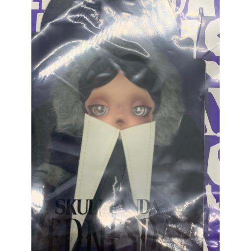 POP MART (ポップマート) SKULLPANDA×Wednesday ヌイグルミ ネヴァーモア学園制服バージョン