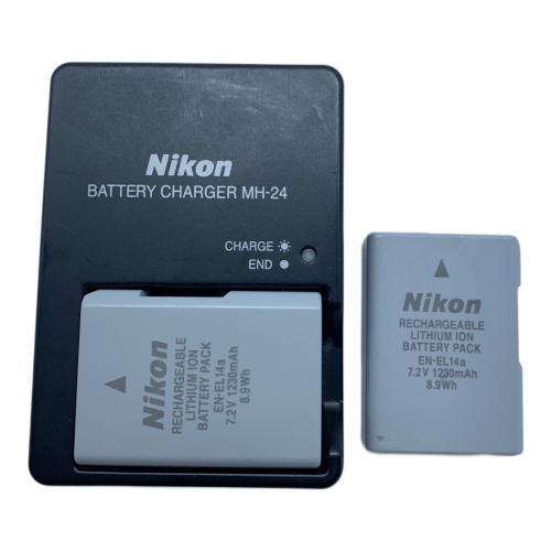 Nikon (ニコン) デジタル一眼レフカメラ D5300