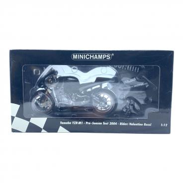 KYOSHO ORIGINAL DIE CAST モデルカー 1:18スケール BMW 750Li (F02) 7