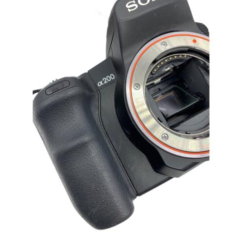 SONY (ソニー) デジタル一眼レフカメラ α200 専用カメラバック付き ズームレンズキット