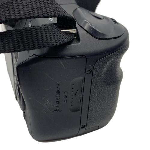 SONY (ソニー) デジタル一眼レフカメラ α200 専用カメラバック付き ズームレンズキット