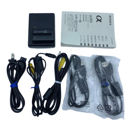 SONY (ソニー) デジタル一眼レフカメラ α200 専用カメラバック付き ズームレンズキット